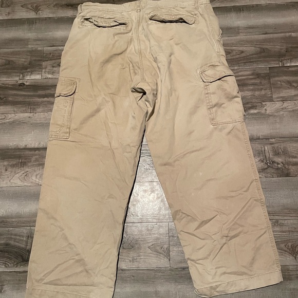 Old Navy Cargo Pants - Picture 3 of 3